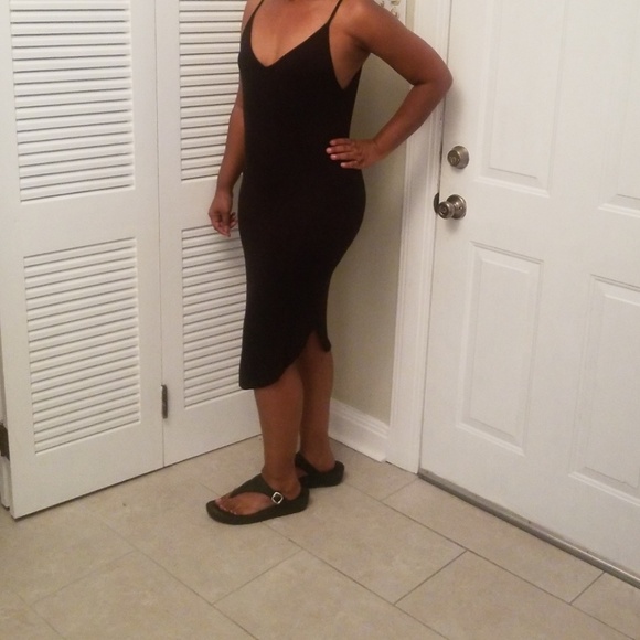 heart and hips Dresses & Skirts - Low back, vneck midi dress